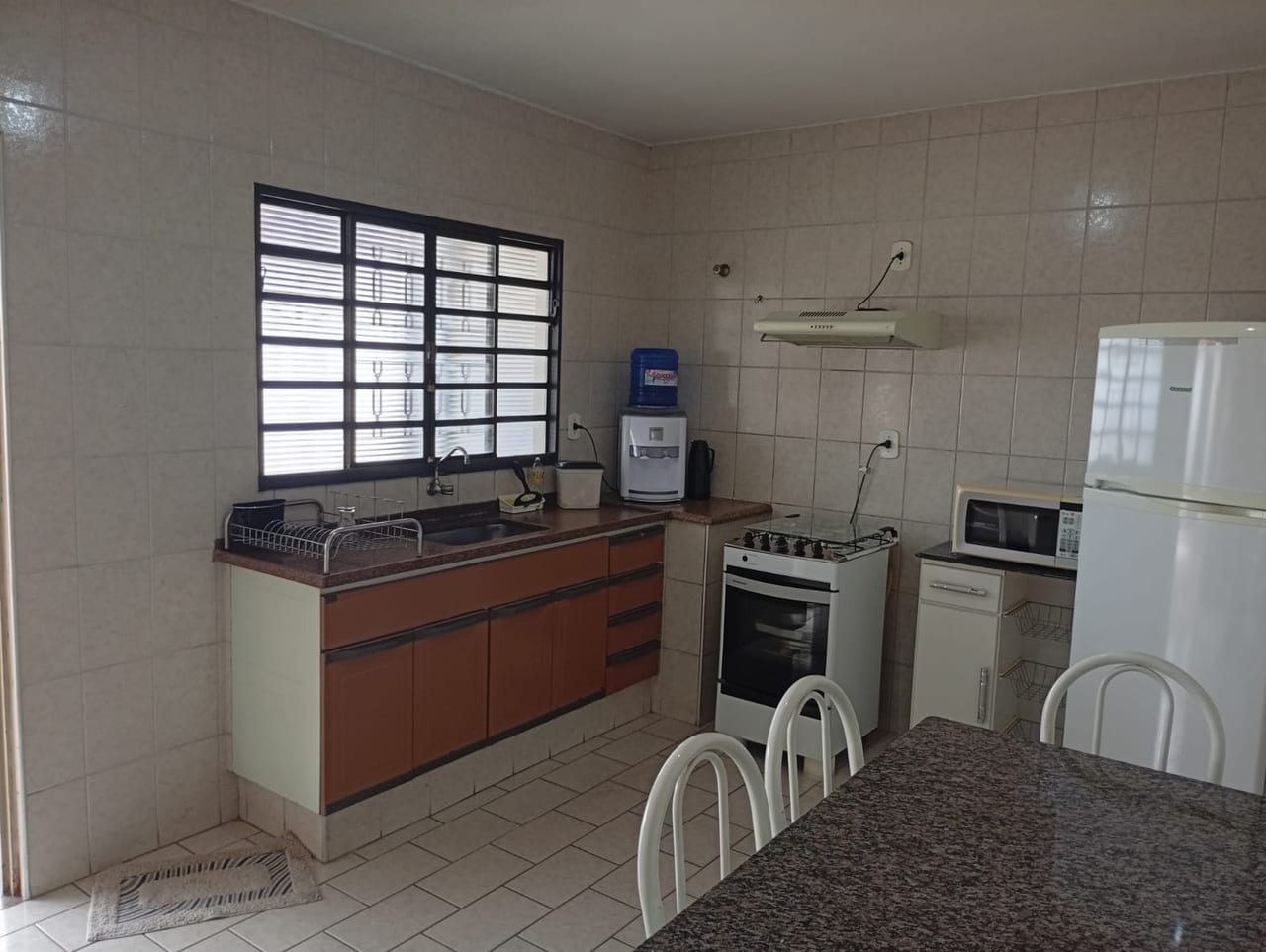 Casa em Dic VI (Conjunto Habitacional Santo Dias Silva), foto 2 de 17