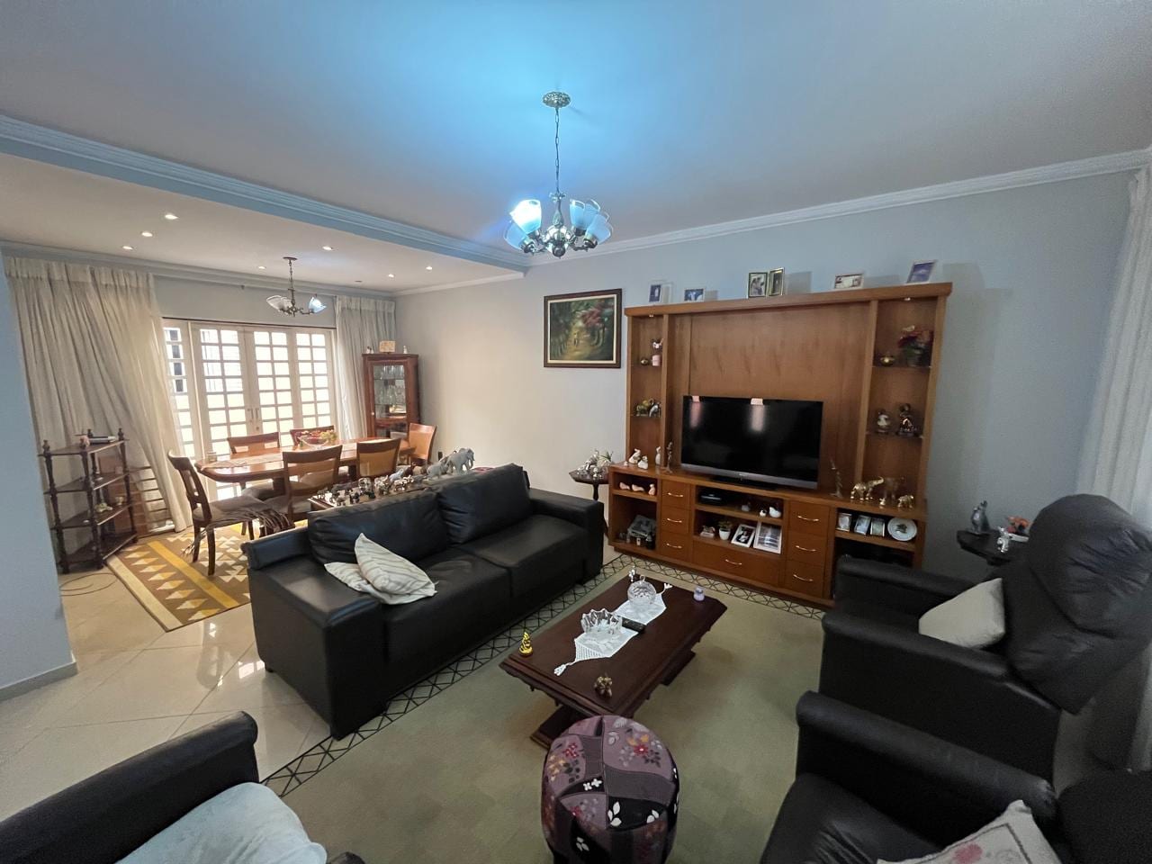 Casa em Jardim Ipaussurama, foto 1 de 19